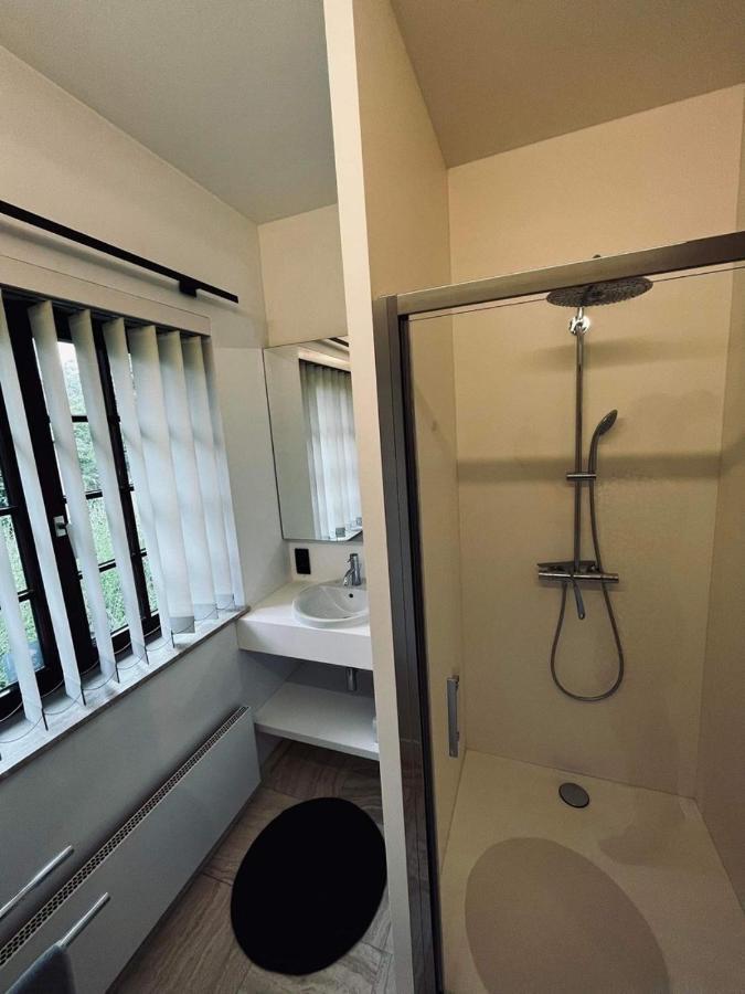 Guesthouse Ter Linden Bazel エクステリア 写真